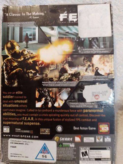 PC - FEAR First Encounter Assault Recon (Boxed)