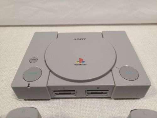 Playstation Classic Mini Boxed 20 Games 2 Controllers HDMI Cable