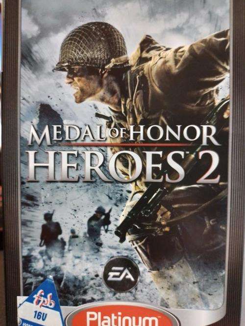 PSP - Medal of Honor Heroes 2 - Platinum