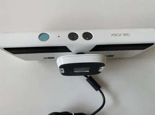 Xbox 360 Kinect Sensor White Original Microsoft Product