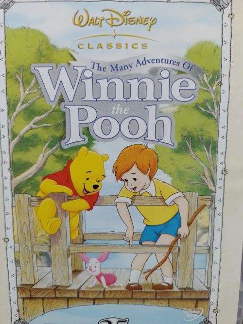 DVD - Walt Disney`s The Many Adventures of  Winnie the Pooh 25th Anniversary Edition