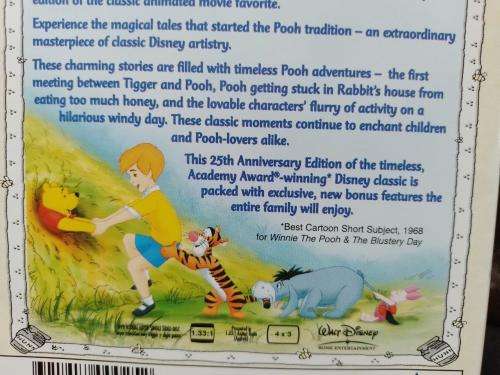 DVD - Walt Disney`s The Many Adventures of  Winnie the Pooh 25th Anniversary Edition