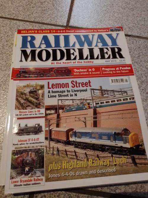 Job Lot of 5 Railway Modeller Magazines See Pictures for Issues