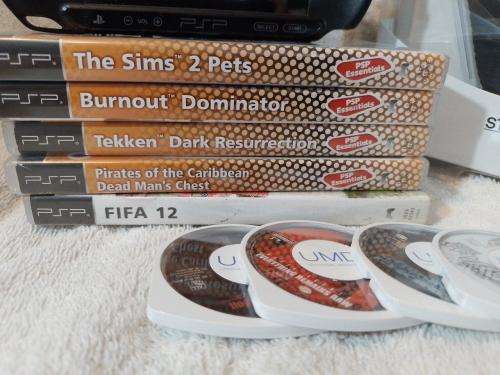 PSP Street,  Charger, 5 Games + 4 UMD Music videos loose + Starter Kit (No Memory Card)