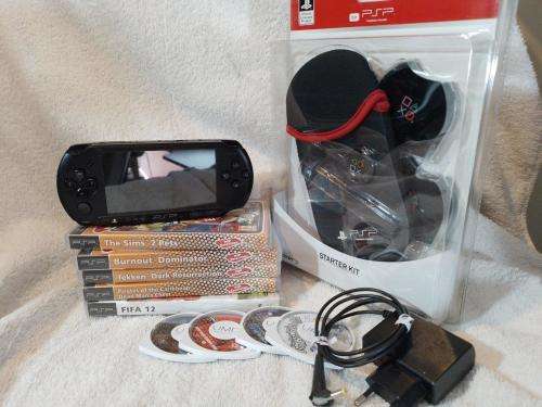 PSP Street,  Charger, 5 Games + 4 UMD Music videos loose + Starter Kit (No Memory Card)