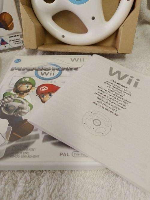 Wii - Mario Kart Bunlde Boxed