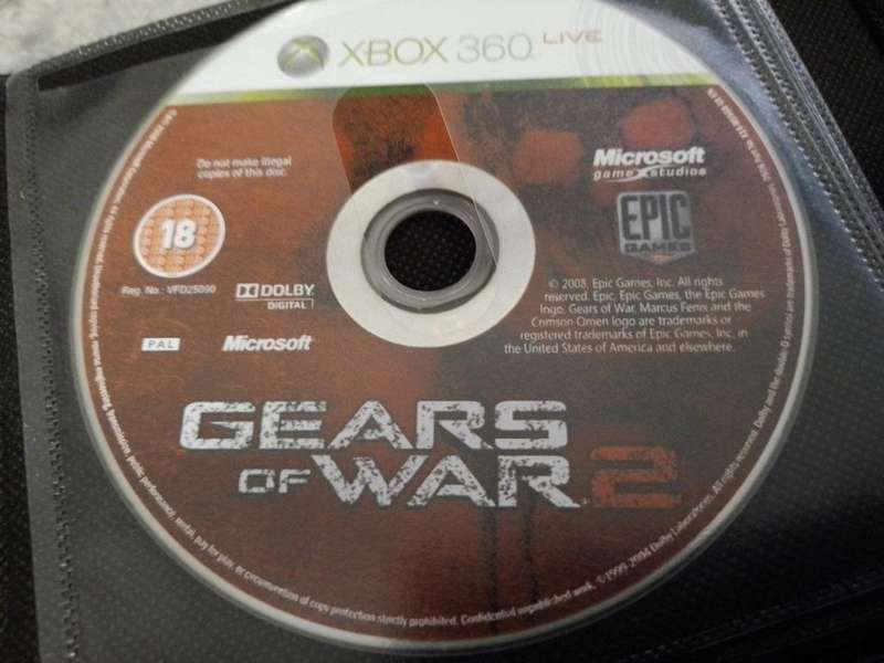 Xbox 360 S Console + 5 Games in a Pouch