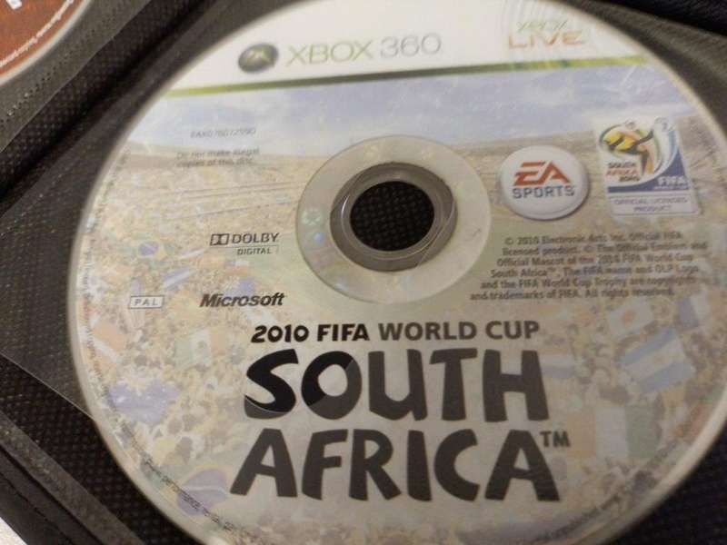 Xbox 360 S Console + 5 Games in a Pouch