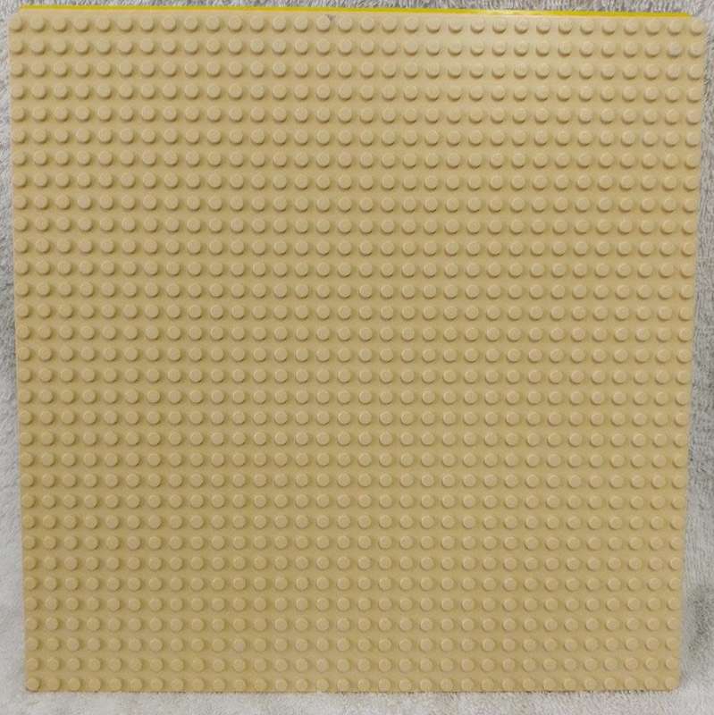 Genuine LEGO base plate 32 x 32 stud
