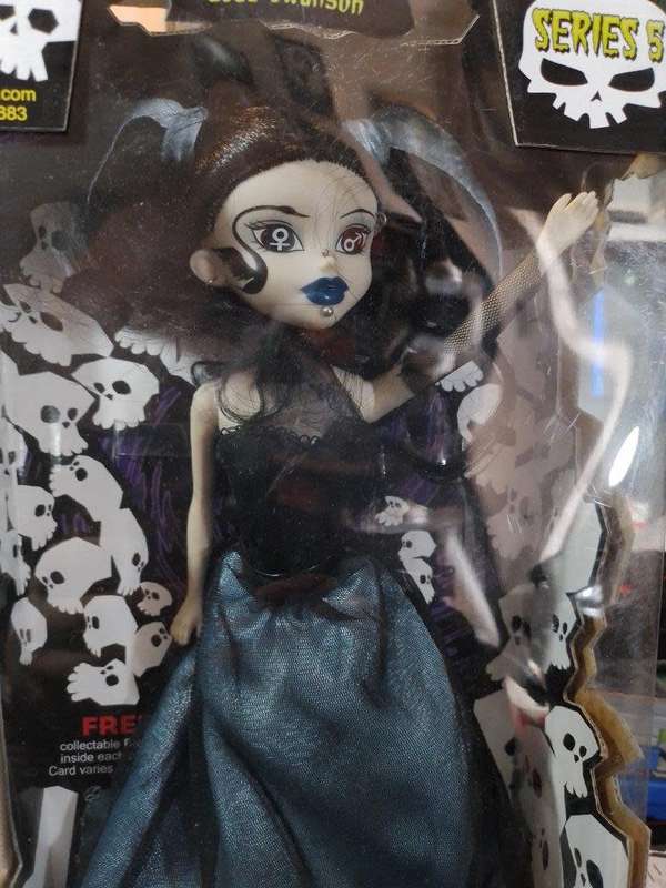Begoths Leda Swanson Series 5 - 12` Bleeding Edge (NOS)