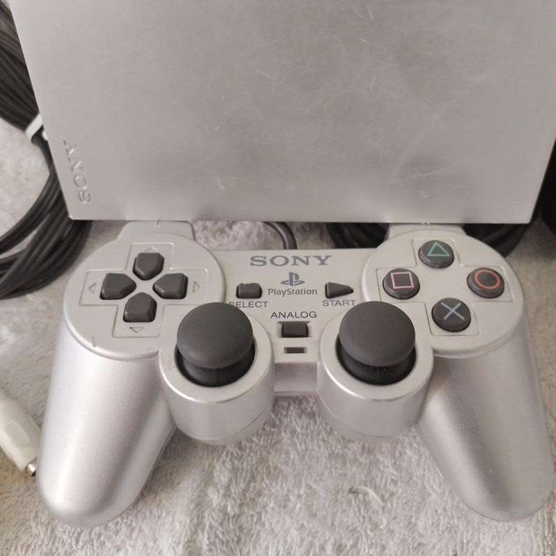 Playstation 2 - Platinum Silver Slim c/w 1 x Official Sony Controller, AV Cable & Power adapter