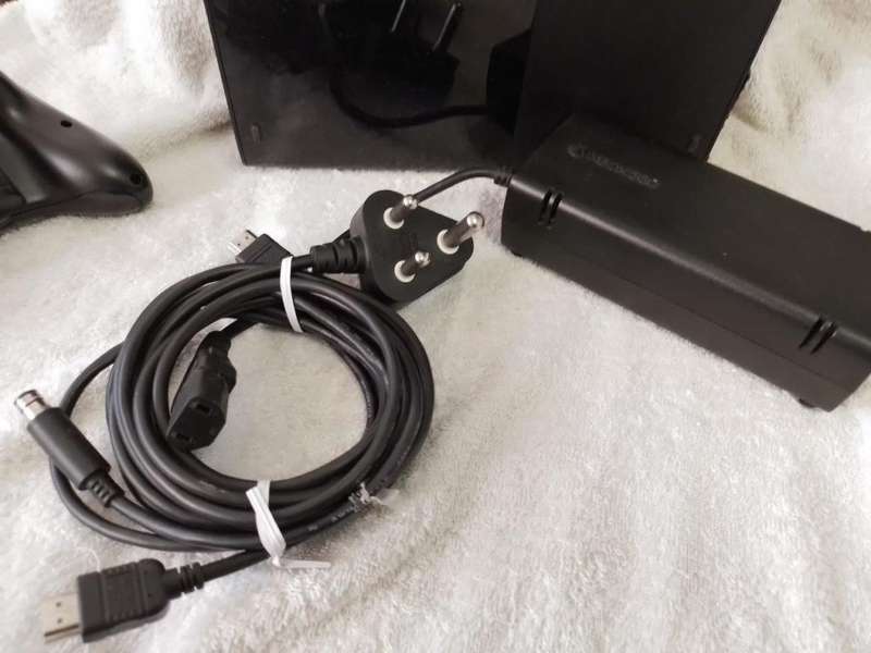 Xbox 360 E Console + Controller, PSU, HDMI Cable