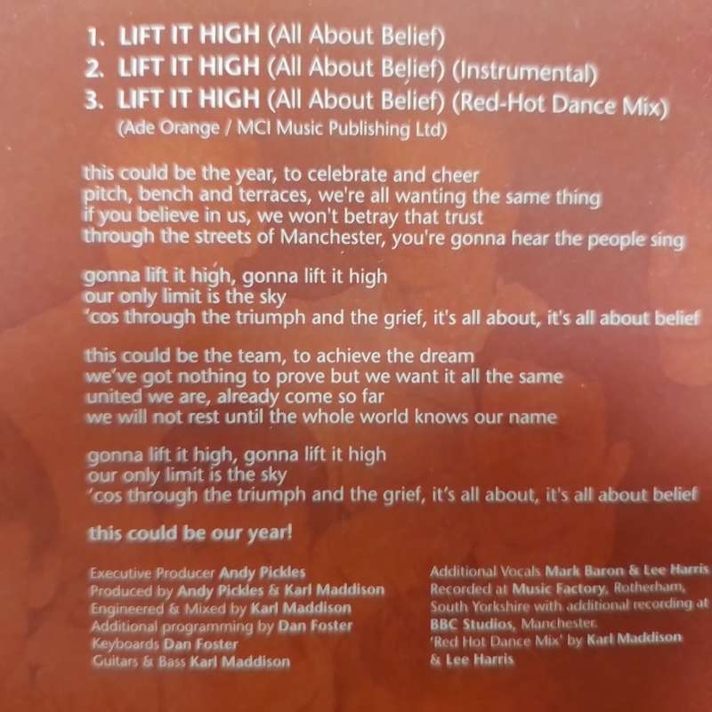CD - The 1999 Manchester United Squad - Lift It High (All About Belief) Single