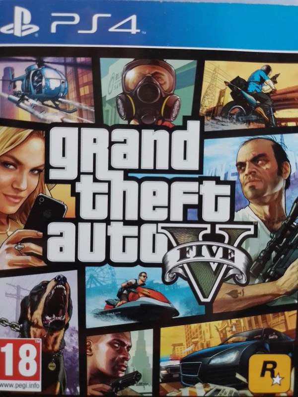 PS4 - Grand Theft Auto V Five