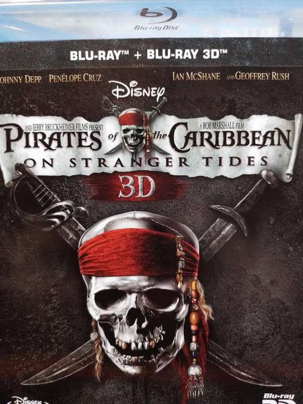 Blu-ray3D - Pirates of The Caribbean On Stranger Tides  Blue-ray + Blu-ray 3D