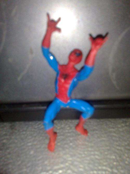 Spiderman static leaping in the air +- 10cm
