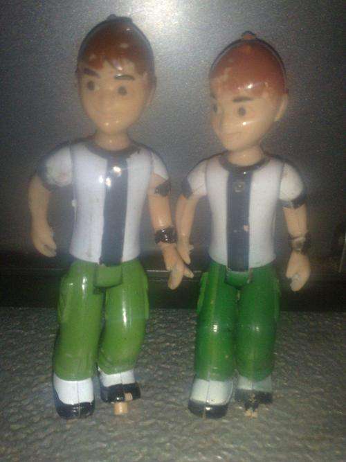 Ben 10 Articulated Action figure's x 2 +- 11cm