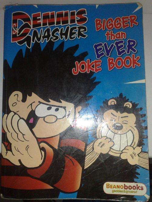 Beano Dennis and Gnasher Bigger than ever Joke book 2003