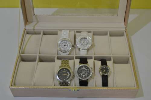 12 SLOT PU MATERIAL ROSE GOLD  Watch Box, Watch Case, Storage Box with Large Compartments