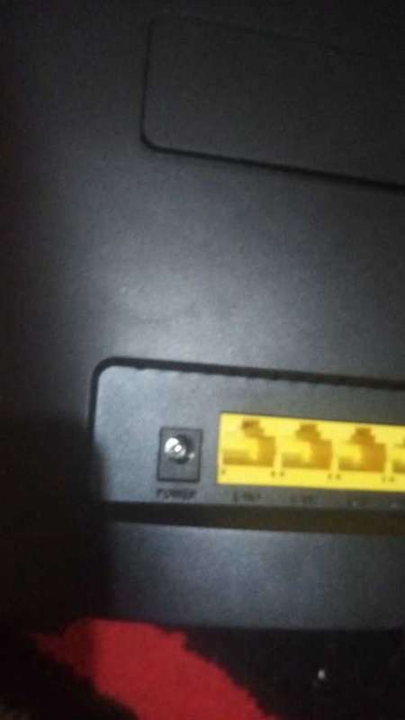 2 Huawei 4g routers b525 Free Delivery anywhere in south africa
