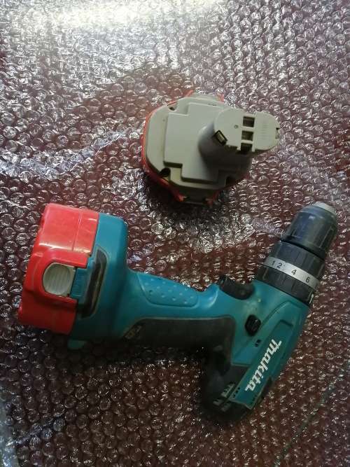 Makita cordless strong Drill Please Read...