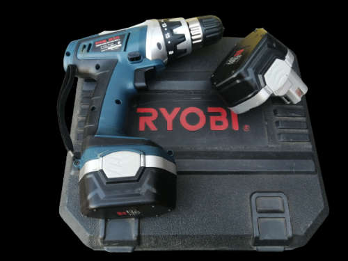 Roybi Cordless Drill + extra battery