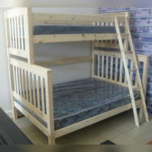 Tri Bunk bed