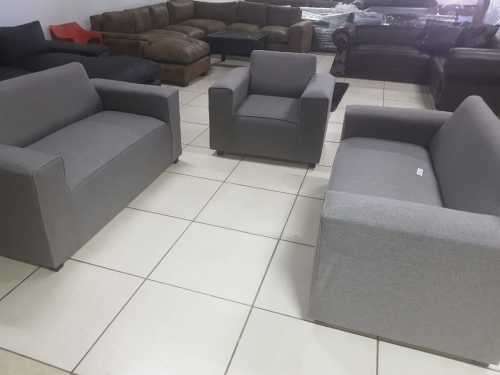 3pc, 5 Seater grey  lounge suite New
