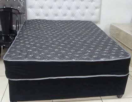Queen Mattress and Base Set - 5 Star NEW