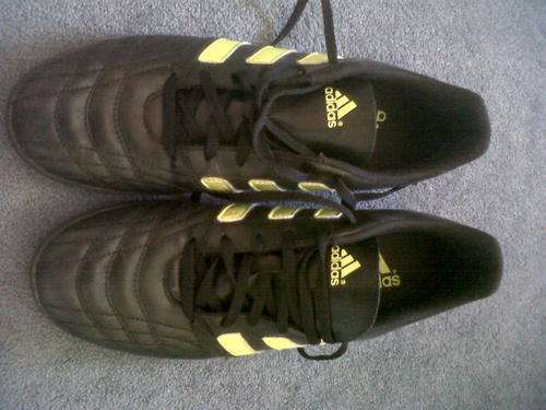 Adidas Size 10 Mens Indoor Soccer Boots For Sale - Free Delivery!