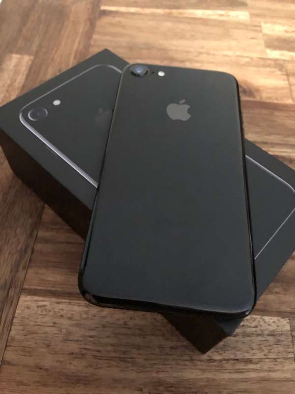 APPLE iPHONE 7 PLUS 32GB + iPHONE 7 128GB BUNDLE DEAL
