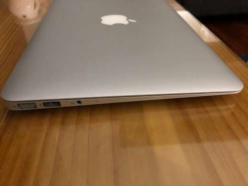 MacBook Air 11" (Mid 2011)