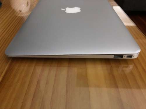 MacBook Air 11" (Mid 2011)