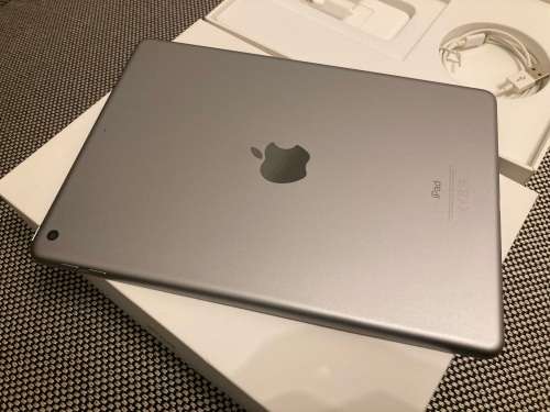 iPad 6th Gen | 32GB | Wi-Fi | Space Grey | Plus Free Extra Accessories | Free Shipping (SA ONLY)