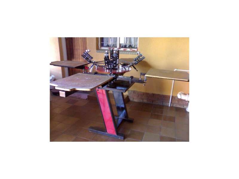 4 Colour T-Shirt Printer - 4 Screens & 4 Boards