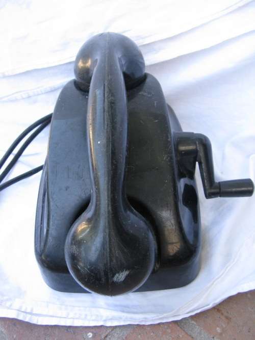 Vintage Siemens Crank Handle  Phone  ( see pictures  )