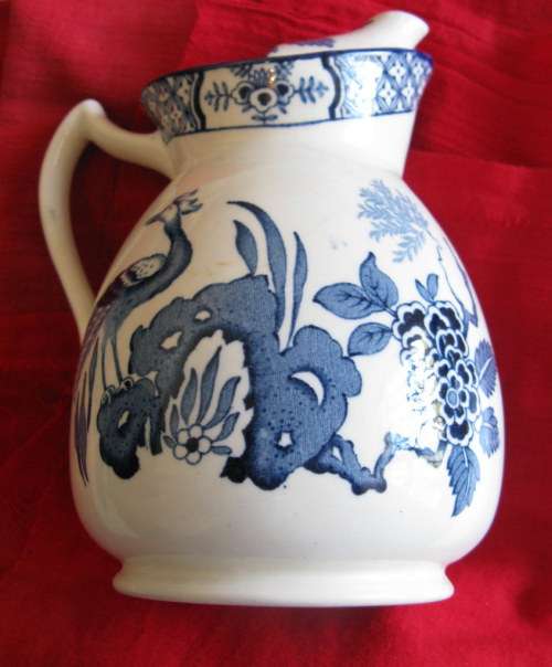 BURSLEY WARE : BLUE AND WHITE : Maker: Woods  Pattern:Yuan Teapot Cosy Shape c1920s