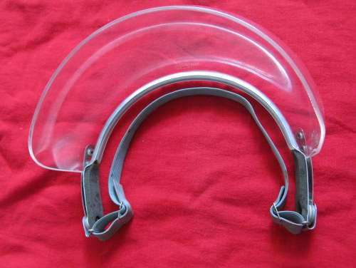 VINTAGE : STADIUM - PIVOT - PERSPEX VISOR FOR HELMETS WITH PEAKS : NO. 395 : MADE IN ENGLAND