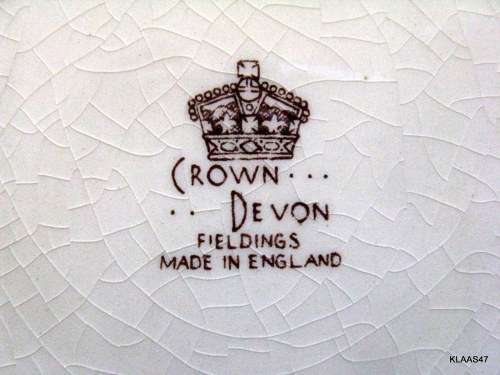 CROWN DEVON CRIES OF LONDON `A NEW LOVE SONG` PLATE