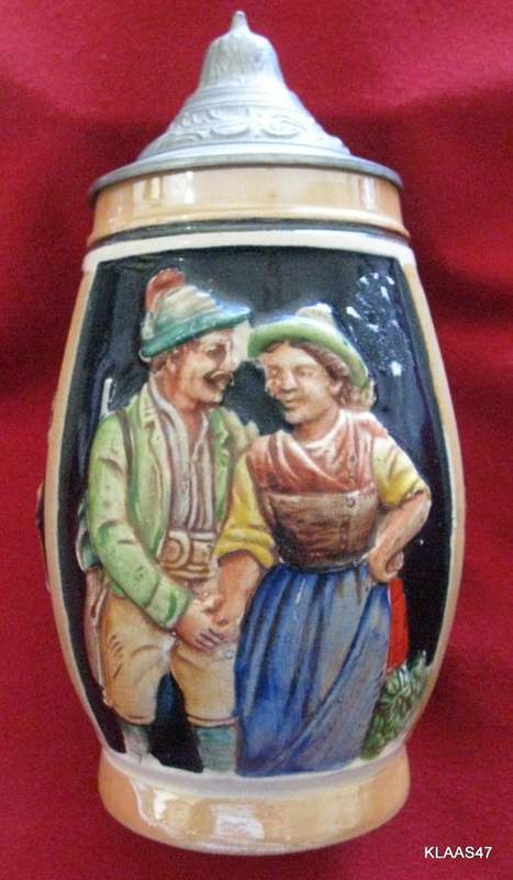GERMAN LIDDED BEER STEIN : FROHES HERZ SCHAFT LEICHTE BAHN GUTEN MUTES FRISCH VORAN : 16.5cm HIGH