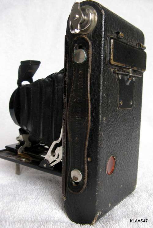 EASTMAN KODAK - BROWNIE NO.2  FOLDING AUTOGRAPHIC CAMERA :  MADE IN USA
