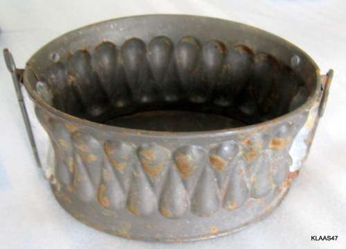 VINTAGE 3 PIECE FRENCH GAME PIE TIN MOULD