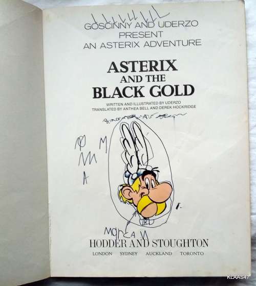 Asterix and the Black Gold - PAPERBACK 1984 - HODDER & STOUGHTON - PEN MARKS INSIDE COVER & TITLE PG