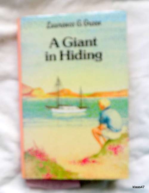 A Giant In Hiding - Lawrence G Green - Hardcover (REPRINT 1982)