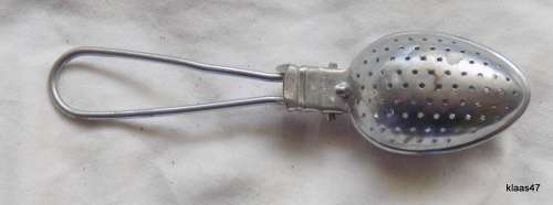 VINTAGE TEA INFUSER (SPOON SHAPED)