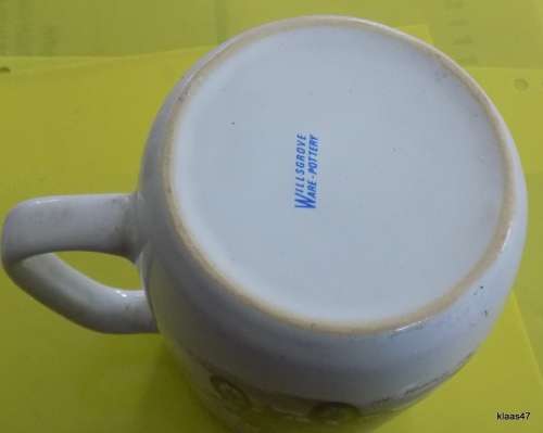 WILLSGROVE WARE POTTERY, RHODESIA MUG with POPE-WAVERLEY 1907 VINTAGE CAR