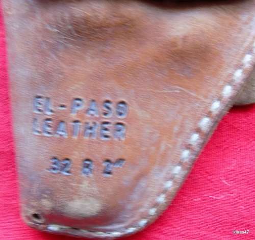 EL-PASO LEATHER GUN HOLDER   32 R 2IN