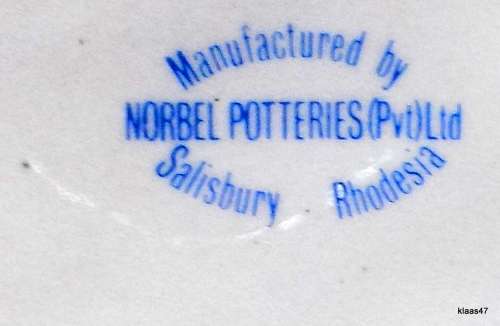 OKTOBERFEST  JAYCEES  1973 TANKARD MADE BY NORBEL POT. SALISBURY RHODESIA (WHITE)
