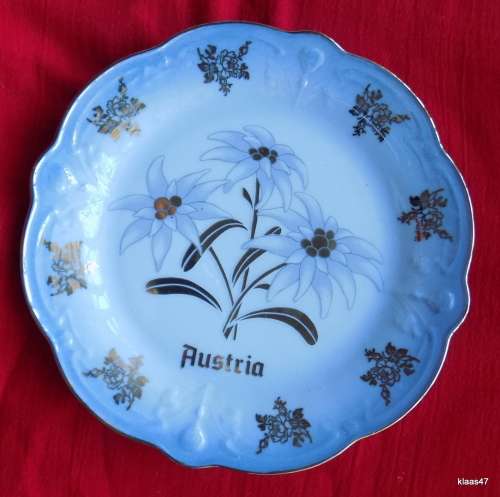 DECORATIVE PLATE  - AUSTRIA  -  TIRSCHENREUTH BAVARIA GERMANY
