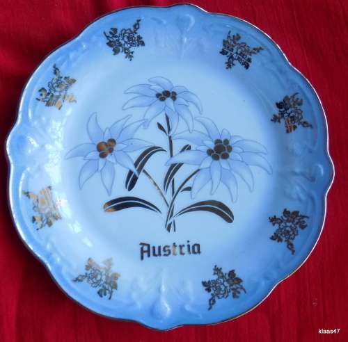 DECORATIVE PLATE  - AUSTRIA  -  TIRSCHENREUTH BAVARIA GERMANY